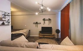 Apartment In The Middle Of The City And Free Parking Spot